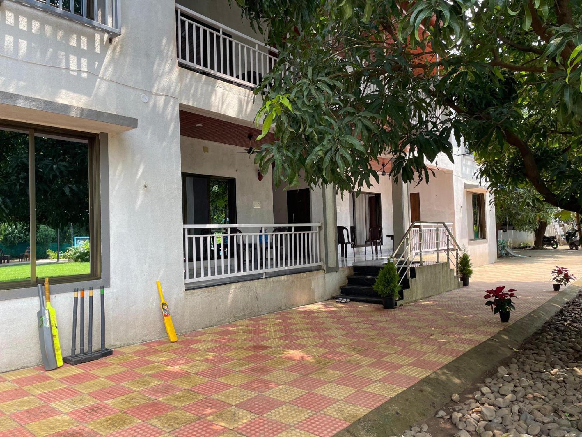 Riverland Farm And Resort Karjat Extérieur photo